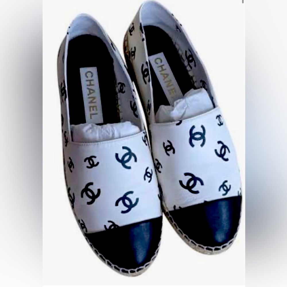 CHANEL white & black leather 2022 22S ALL OVER LOGO Espadrilles Shoes 39